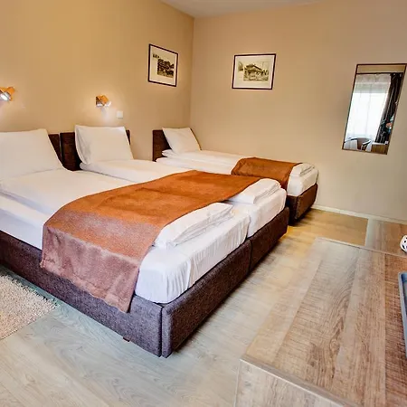Julia Bed & Breakfast 3*