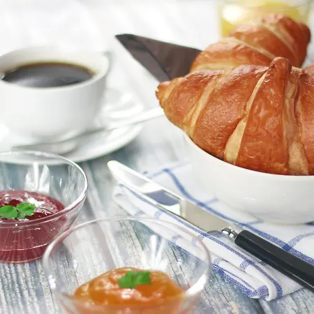 Julia Bed & Breakfast 3*